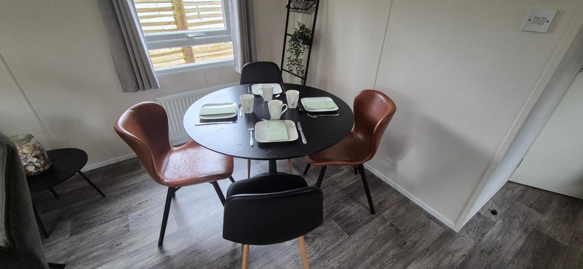 Het Veluwse Boshuisje Knus Chalet Met Omheinde Tuin Op De Veluwe Hoenderloo Eksteriør billede